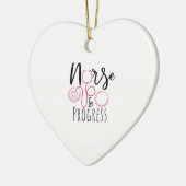 Lopende verpleegster keramisch ornament (Links)