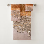 L'or du cuivre frappe la texture du glamour (En situation)