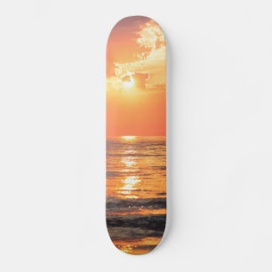 Los Angeles Californië-strand op zonsondergang Skateboard