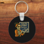 Los het probleem op 9x7+4 67 Meme Zes Zeven Skelet Sleutelhanger (Voorkant)