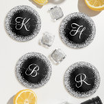 Lot De Dessous-de-verres Monogramme à étincelle noire à Parties scintillant<br><div class="desc">Personnalisez facilement ce dessous de verre design élégant et branché avec une jolie parties scintillant brillante en argent sur un arrière - plan métallique brossé noir.</div>