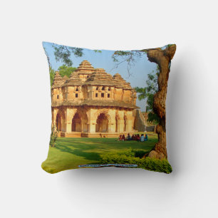 Lotus Mahal, Vijayanagara, India Kussen