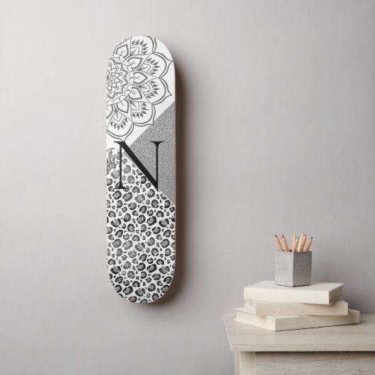 Lotus Mandala Leopard Silver Glitter Monogram Skateboard (Muurkunst)