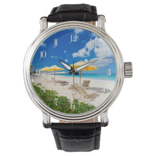 Lounges op het strand horloge