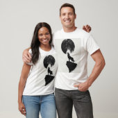 Loup hurlant sous Pleine lune - T-shirt minimalist (Unisexe)