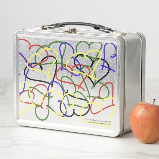 Love and Hearts Lunchbox (En situation)