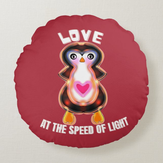 Love at the Speed of Light Penguin Gift Rond Kussen (Voorkant)
