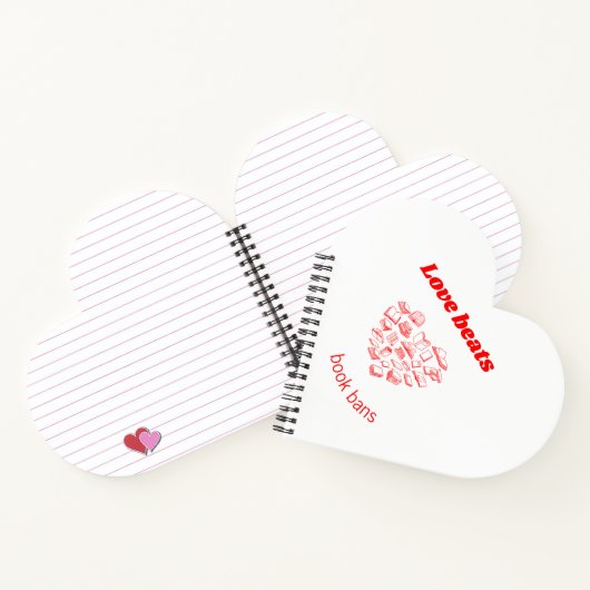 Love beats book bans heart-shaped notebook notitieboek (Binnen)