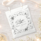 Love Calligraphy Wedding Floral Pattern Blk ID940 Bedankzakje (Geknipt)