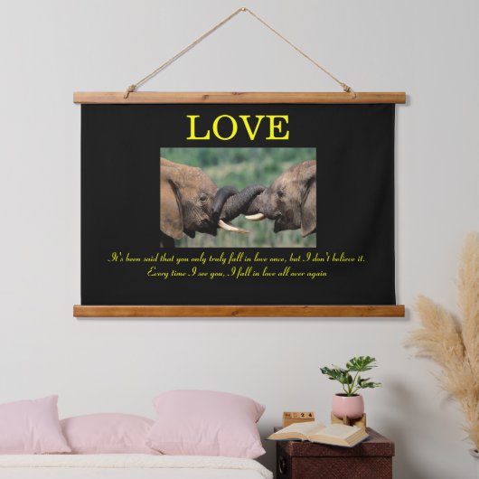 LOVE Elephant in trunking love Hangend Wandkleed (Slaapkamer)