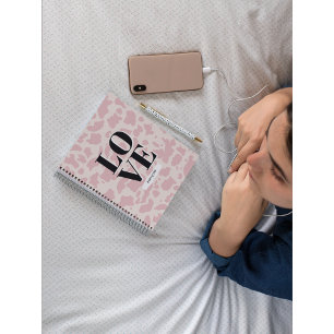 Love Everyone – Pink Animal Print Spiral Notitiebo Notitieboek