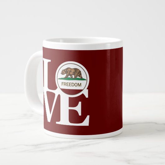 LOVE Freedom 20oz Mug Red (Devant gauche)