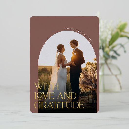 Love & Gratitude Gold Foil Mariage Carte de remerc (Debout devant)