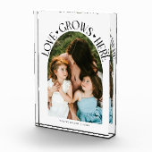 Love Grows Here Modern Boog Wit Fotoblokken (Rechts)