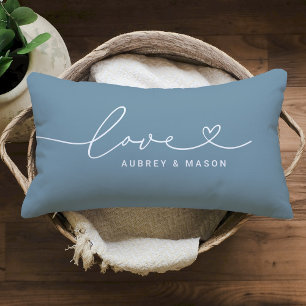 Love in Heart Script Dusty Blue Custom Monogram Kussen