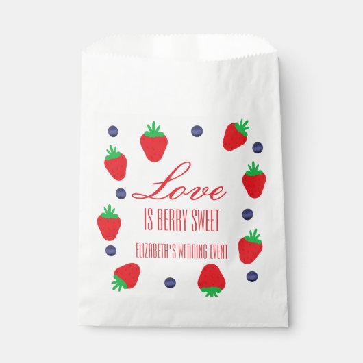 Love is Berry Sweet Fruit Vrijgezellenfeest Bedankzakje (Voorkant)