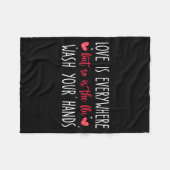 Love Is Everywhere But So Is The Flu Wash Your Han Fleece Deken (Voorkant (Horizontaal))