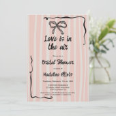Love Is in the Air Retro Pink Quirky Bridal Shower Kaart (Staand voorkant)