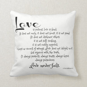 Love is Patient (scripture verse) B&W w pinstripes Kussen