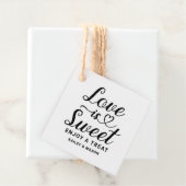 Love is Sweet Black Modern Heart Script Wedding Bedankjes Labels (In situ)