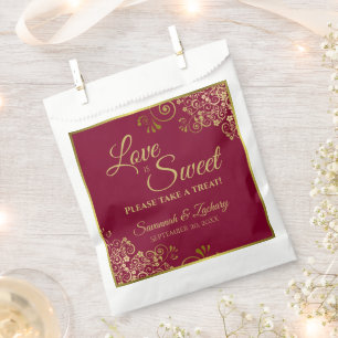 Love is Sweet Burgundy Maroon & Gold Lace Wedding Bedankzakje