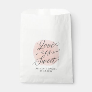 Love is Sweet Modern Wedding Treat Sacks, Bedankzakje