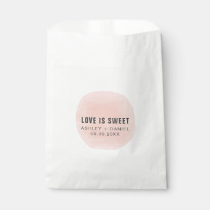 Love is Sweet Modern Wedding Treat Sacks, Bedankzakje