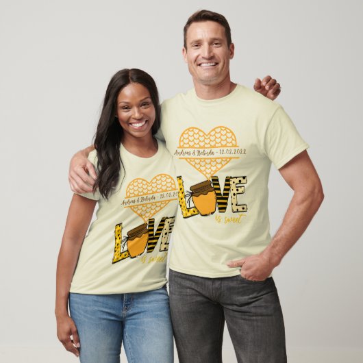 Love is Sweet-Write Jouw naam & Initiaal-Honey Jar T-shirt (Unisex)