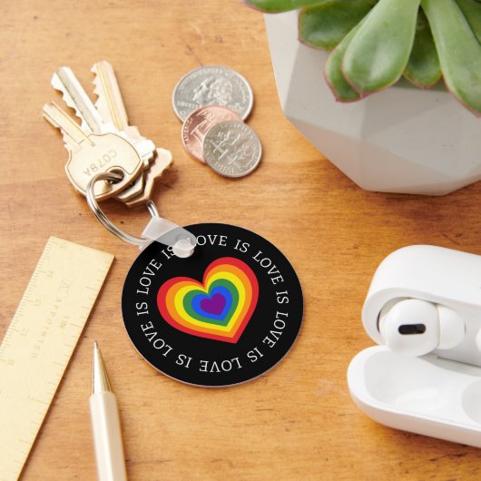 Love LGBTQ Rainbow Heart on Black Sleutelhanger (Bureau)
