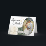 Love & Merci Elegant Ivory White Rose Mariage<br><div class="desc">Merci à vos invités mariages avec cette belle et romantique carte pliée. Il présente un joli design avec votre photo mariage dans un cadre en forme ovale, et une seule rose blanche en ivoire à long tige réfléchissant dans un bassin d'eau. La légende dit "Amour et Merci" et il y...</div>