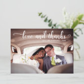 Love & Merci Romantic Mariage Photo (Debout devant)