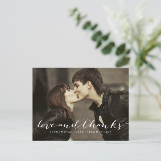 LOVE & MERCI SCRIPT 1 MERCI MARIAGE CARTE POST (Debout devant)