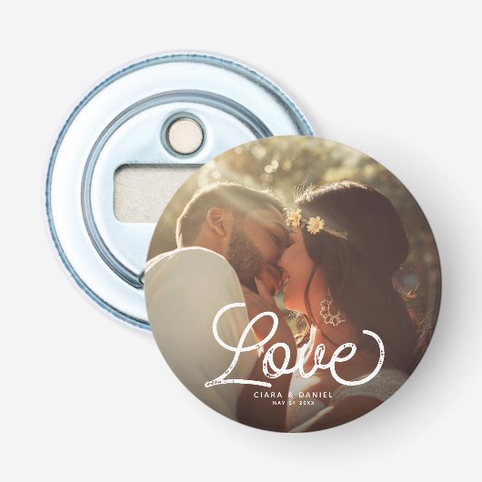 LOVE Moderne kalligrafie Eenvoudig fotohuwelijk Button Flesopener (Voorkant)