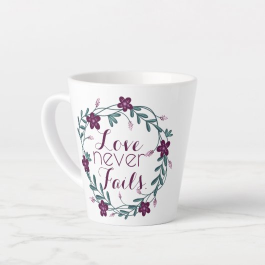 Love Never Fails Latte Mug (Angle gauche)