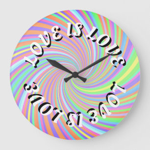 Love Pride Grote Klok