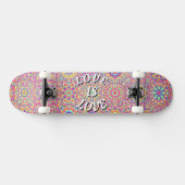 Love Pride Skateboard (Horizontaal)