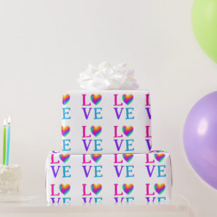 LOVE Rainbow Heart Cadeaupapier