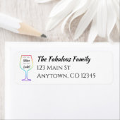 Love the Wine Not the Étiquette rainbow wine glass (En situation)