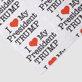 Love Trump Tissuepapier (Detail)