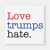 Love Trumps Hate Magneet (Voorkant)