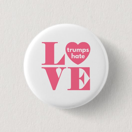 Love Trumps Hate Ronde Button 3,2 Cm (Voorkant)