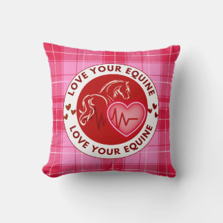 Love Your Equine Throw Pillow Kussen