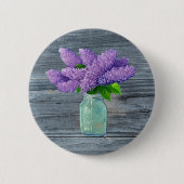 Lovely Lilacs in Rustic Mason Jar Ronde Button 5,7 Cm (Voorkant)