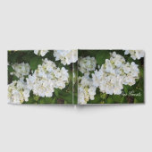 Lovely White Hydrangeas Gastenboek (Volledig)