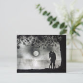 Lovers Kissing onder boom Briefkaart (Staand voorkant)