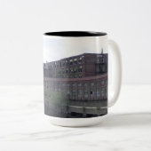 Lowell Massachusetts Mills Coffee Mug (Devant droit)