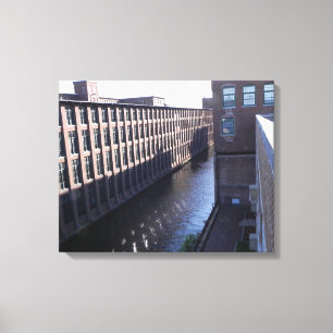 LOWELL MOLENSTAD KANAAL OMGEVEN CANVAS AFDRUK