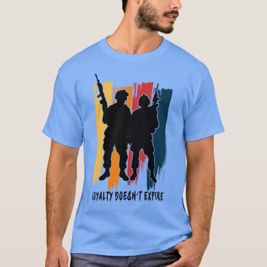 Loyaliteit vervalt niet t-shirt (Voorkant)