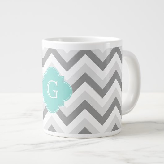 Lt. 2 Gray White Chevron Aqua Monogram Extra Grote Mok (Voorkant rechts)
