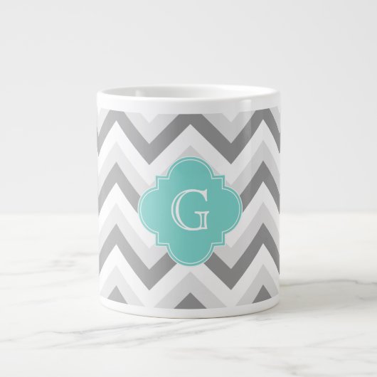 Lt. 2 Gray White Chevron Aqua Monogram Extra Grote Mok (Voorkant)